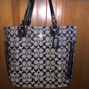 New with tags Coach tote bage